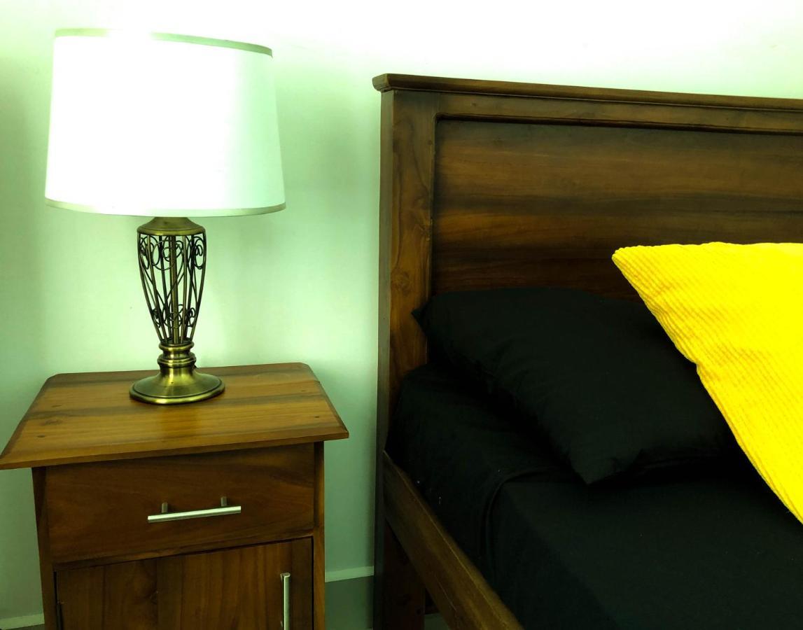 City Tower, Luxury 2 Two Bed Seaview Apartment Colombo Дехивала-Маунт-Лавиния Экстерьер фото